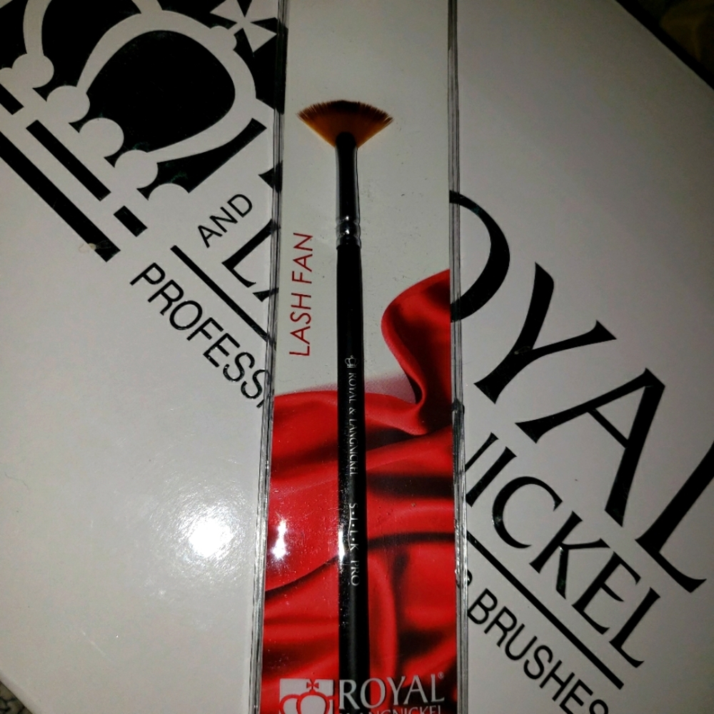 Royal And Langnickel Silk Pro Lash Fan